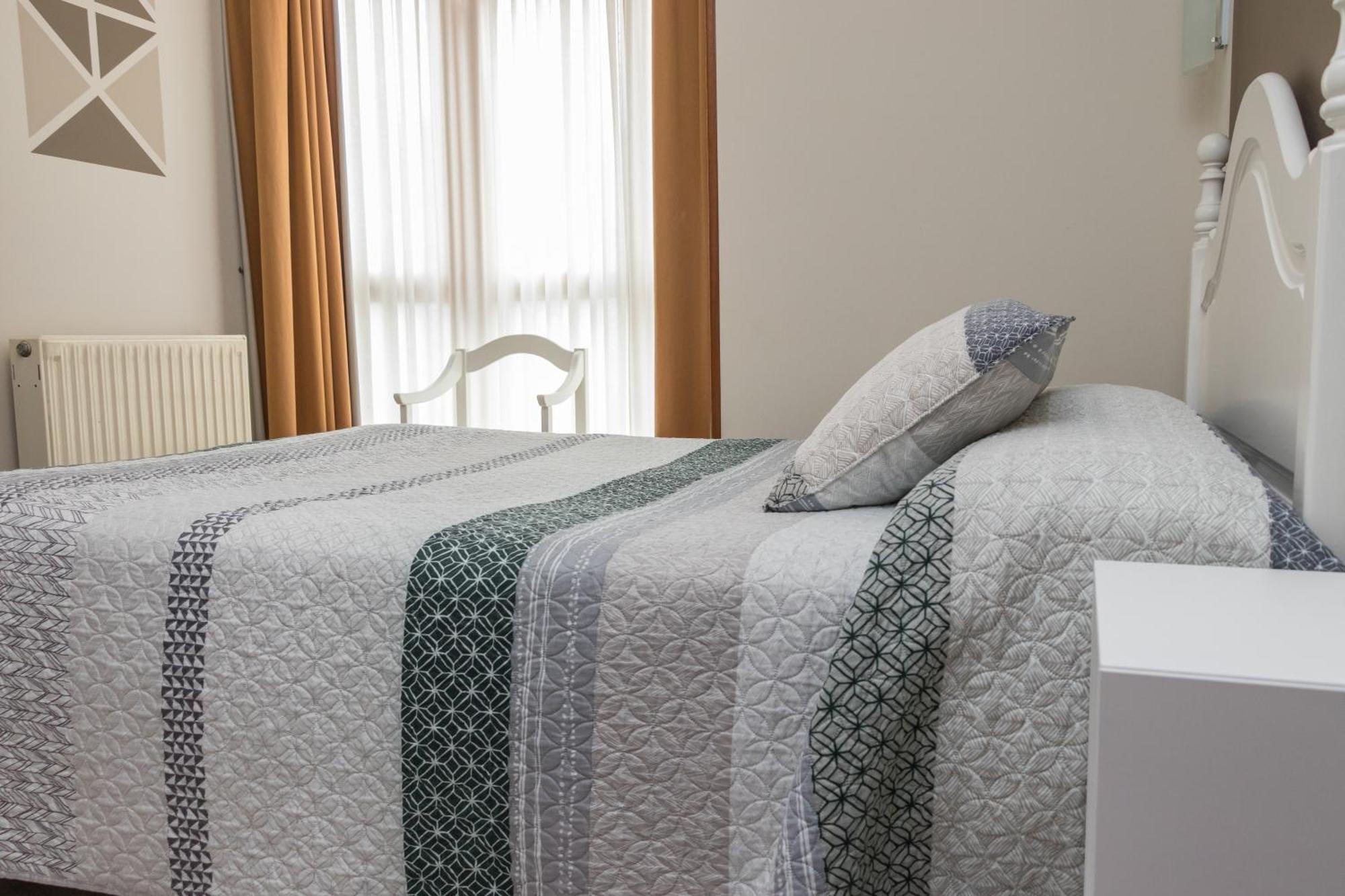 Hotel Plaza Onís Eksteriør billede